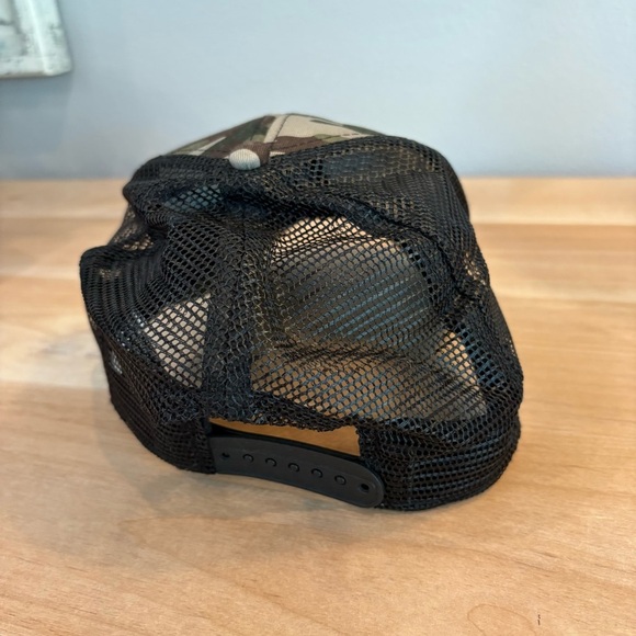 Women's Camo Black GEORGE STRAIGHT Adjustable Trucker Country Concert Music Hat - Picture 3 of 7